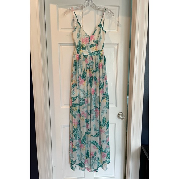 NWOT Pink Lily It’s Love At First Sight Ivory Floral Maxi Dress - Picture 2 of 6